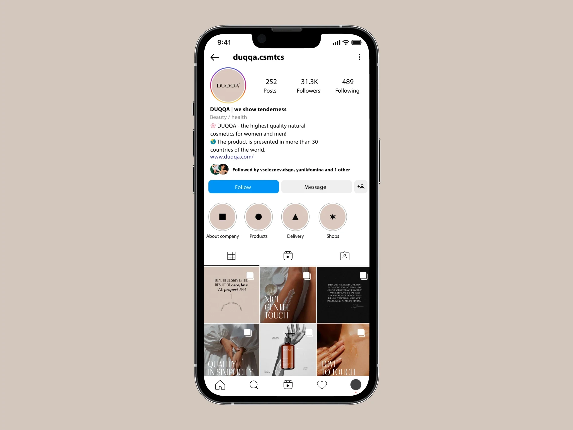 Профиль DUQQA в Instagram на экране смартфона